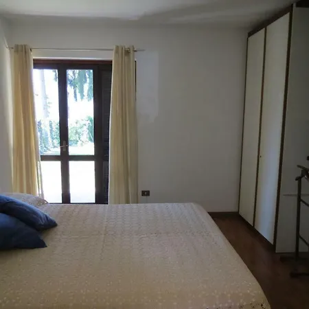 Marinella On The Lake Villa
