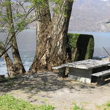 Villa Marinella On The Lake